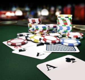 Cartas e fichas poker